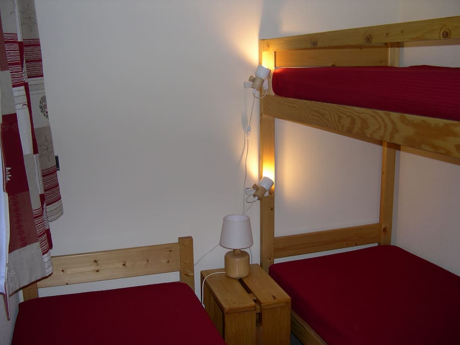 chambres avec 3 lits
Possibilité de 1 lit 2 places