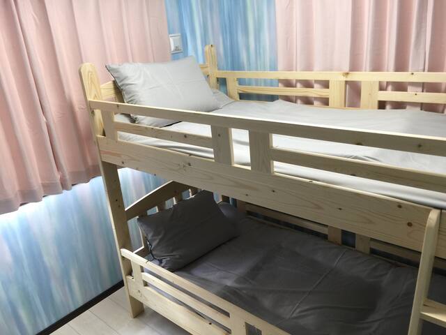 好立地！モノレール安里駅徒歩1分！WiFi！国際通り徒歩7分！新築の個室型素泊りゲストハウス！ABC