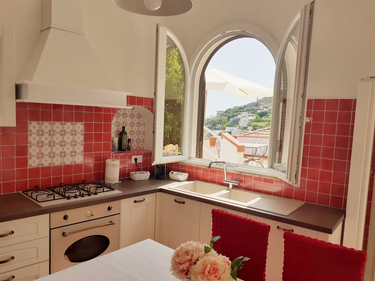 Proprietà Airbnb di successo: Honey Moon Praiano a Praiano