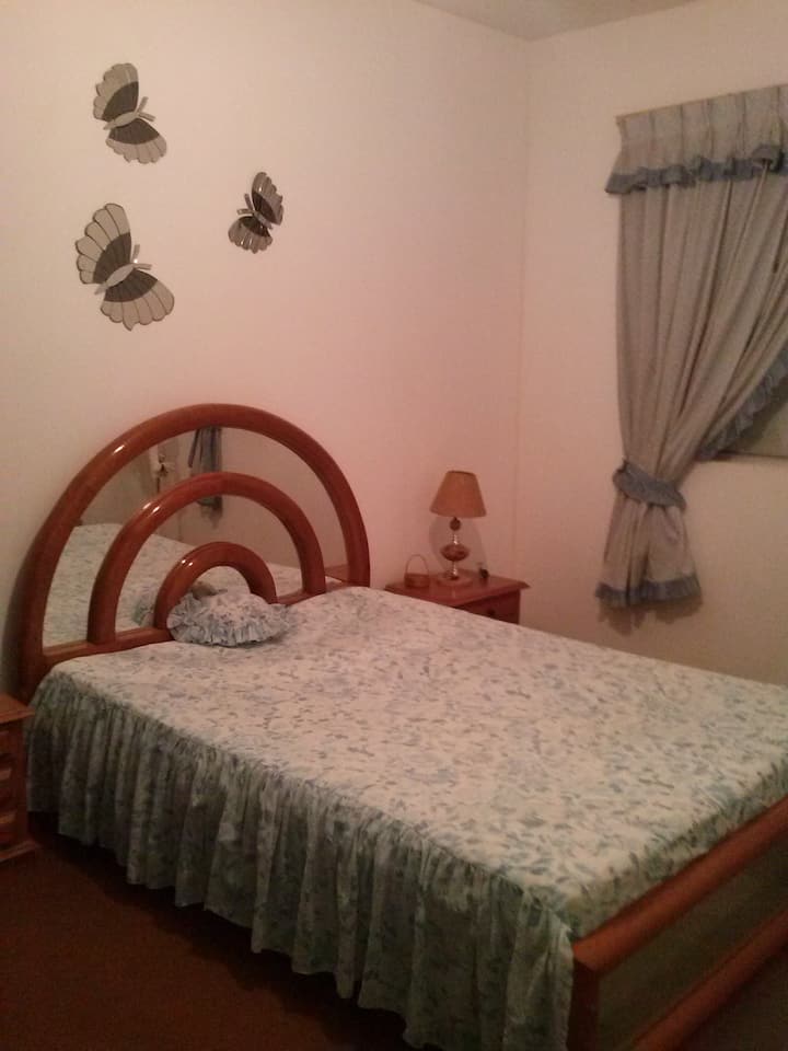 Habitación - cama matrimonial