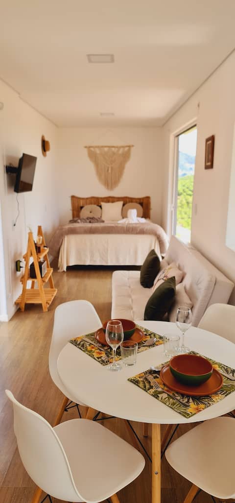 Top performing Airbnb: Loft with sunset view and private Jacuzzi. in Bueno Brandão