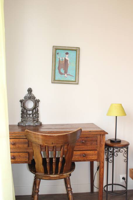 Coin bureau chambre 2
