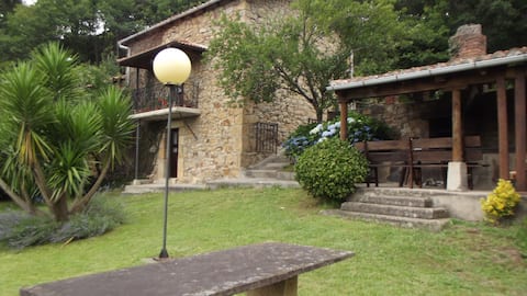 A complete house with views in the Pasiega area