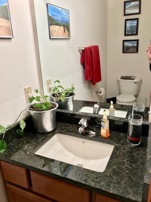 1/2 Bath