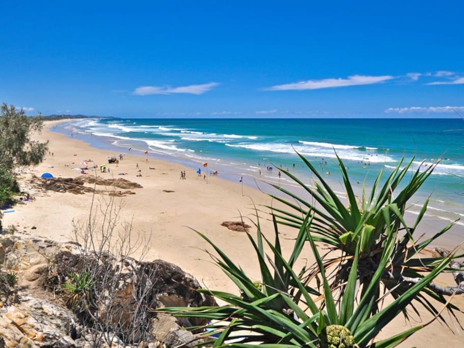 Private Luxury Apartment Coolum Beach Condominiums for Rent in