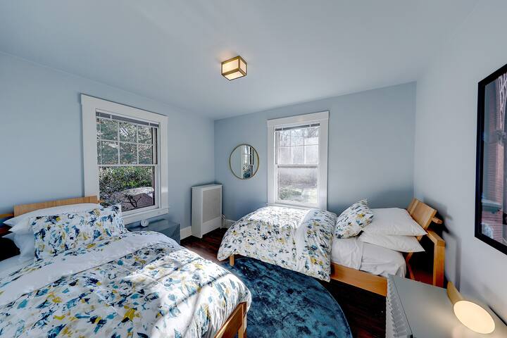 Seaside Home with Beach Access gallery image 3