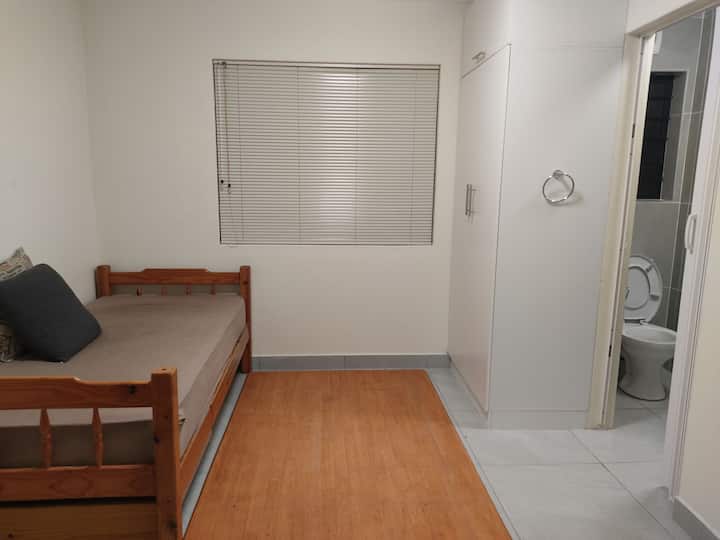 Plumstead Vacation Rentals & Homes Plumstead, Cape Town, South Africa