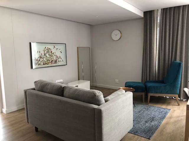 Table Mountain and Sea view 2 bedrooms luxury gallery image 3