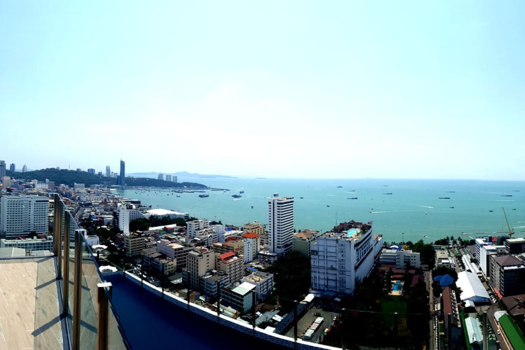Panoramic view deck