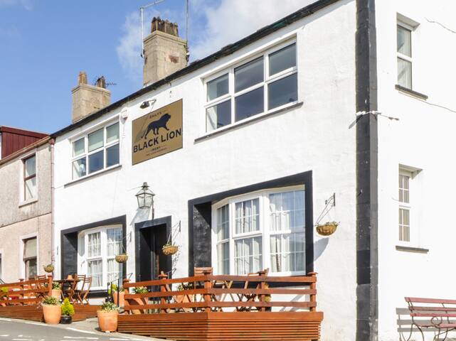 EMILY'S VIEW, family friendly in Ireby , Ref 972673
