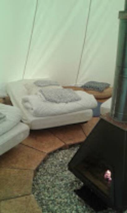 intérieur tipi