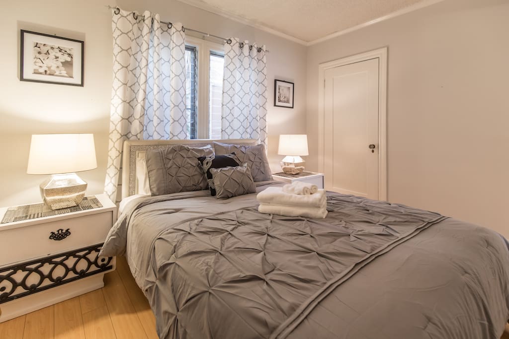 Queen size bed