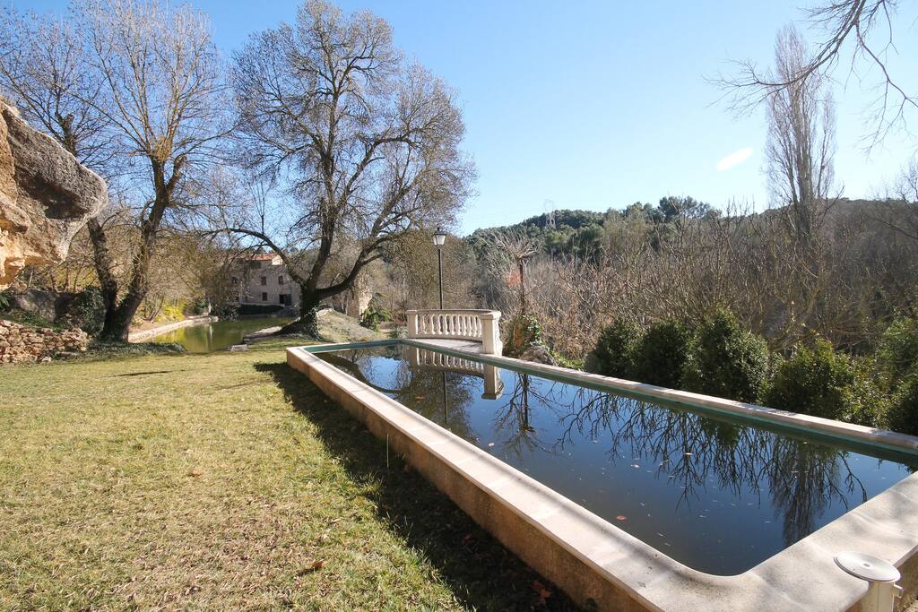 Vista invernal desde la piscina