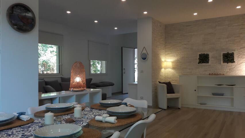 VILLA LUXURY gallery image 2