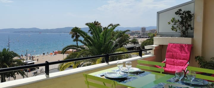 Sea view and old port of St-Raphaël - Parking*