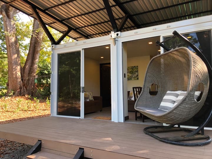 Casa Colette Container Home on Beach-side! - Houses for Rent in Puntarenas Province, Puntarenas Province, Costa Rica - Image 1
