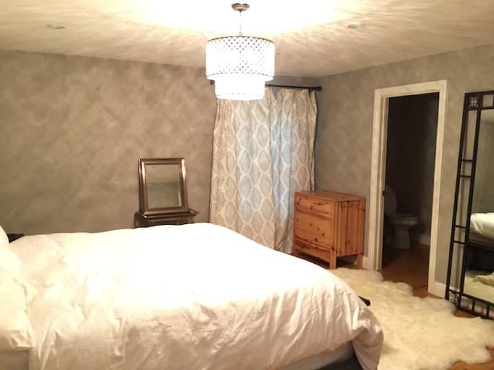 Spálňa s novou manželskou posteľou King