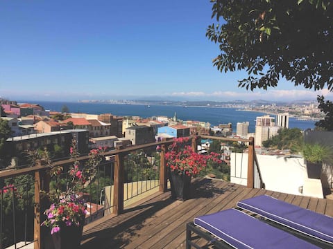 Heritage value house with incredible bay views.