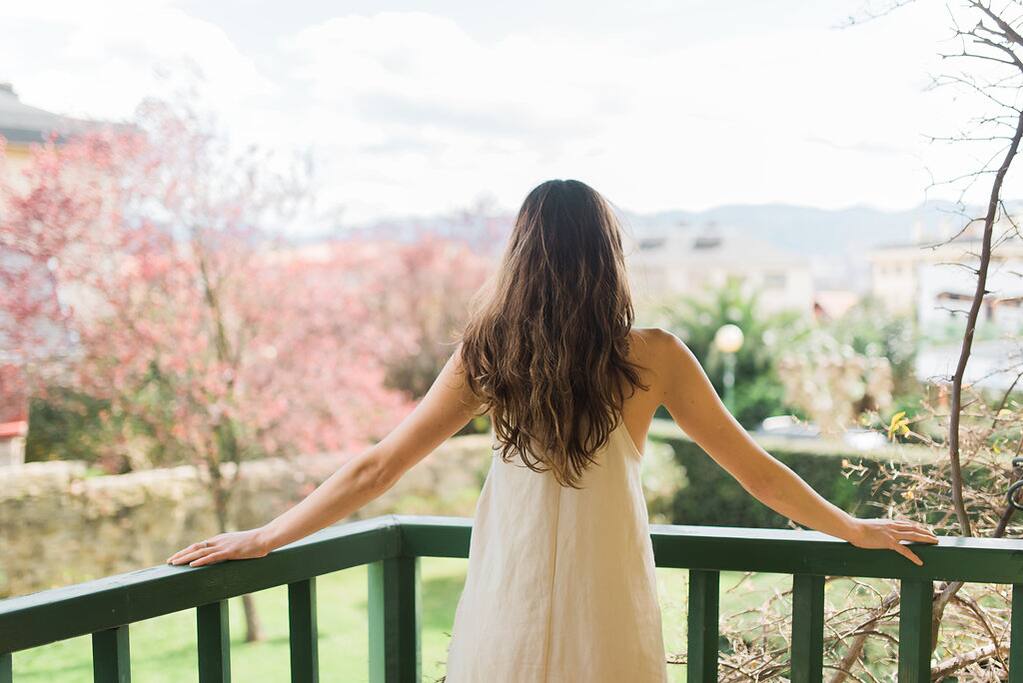 Enjoy beautiful mountain views from the terrace.