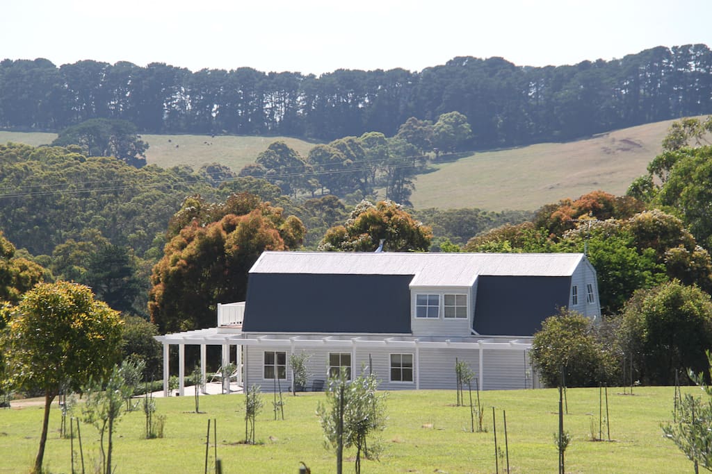 Red Hill barn in idyllic rural setting Farm stays for Rent in Red