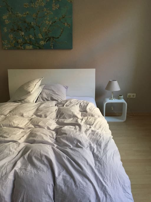 Room 1 / 2
