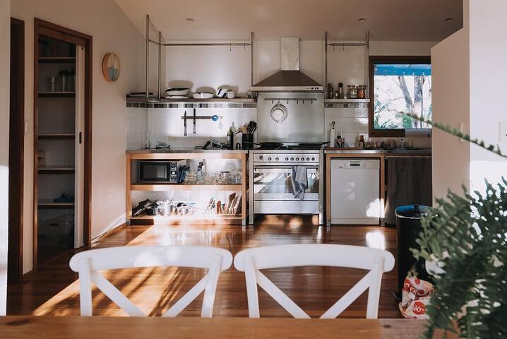 Pink Palms Beach House – Pets | Value | Fun gallery image 4