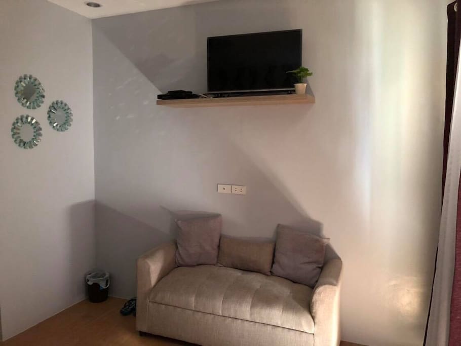 2nd floor TV set