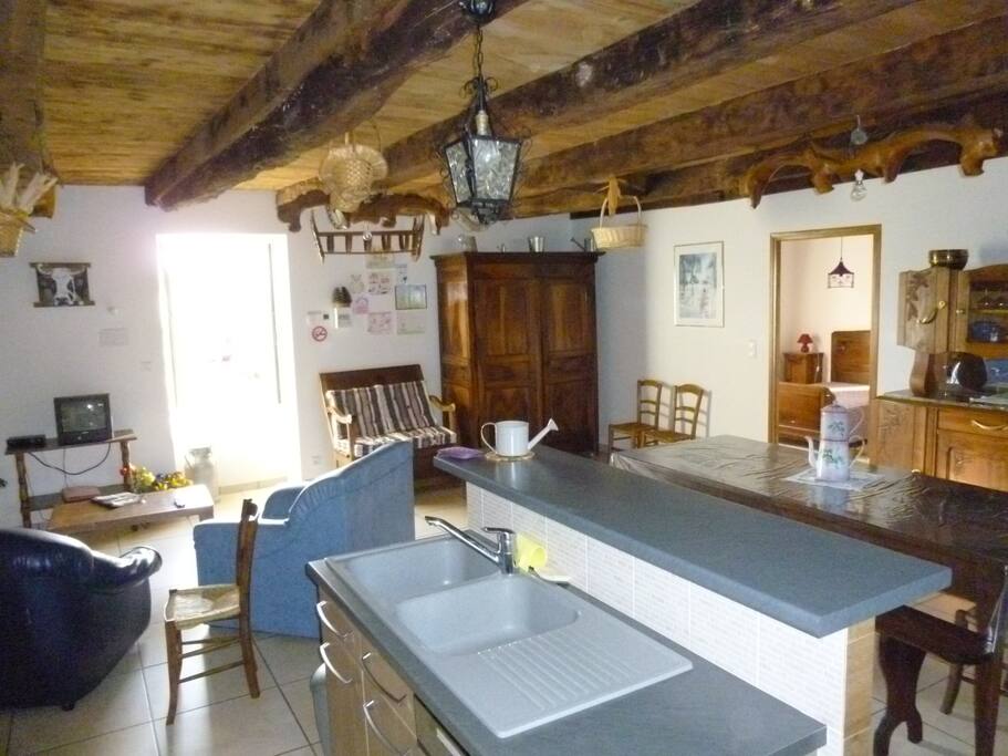 pièce a vivre et sa décoration campagnarde