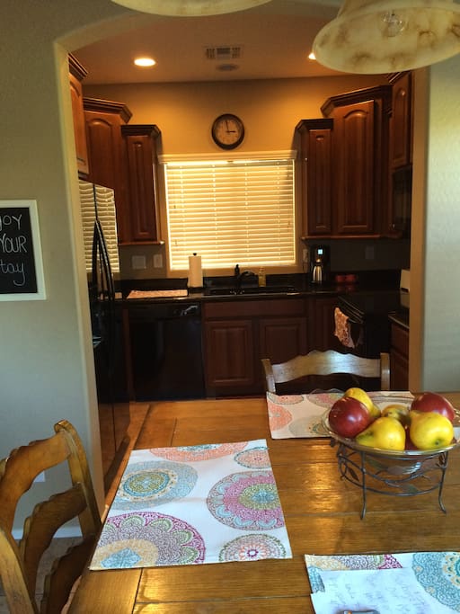 Kitchen/Dining Area