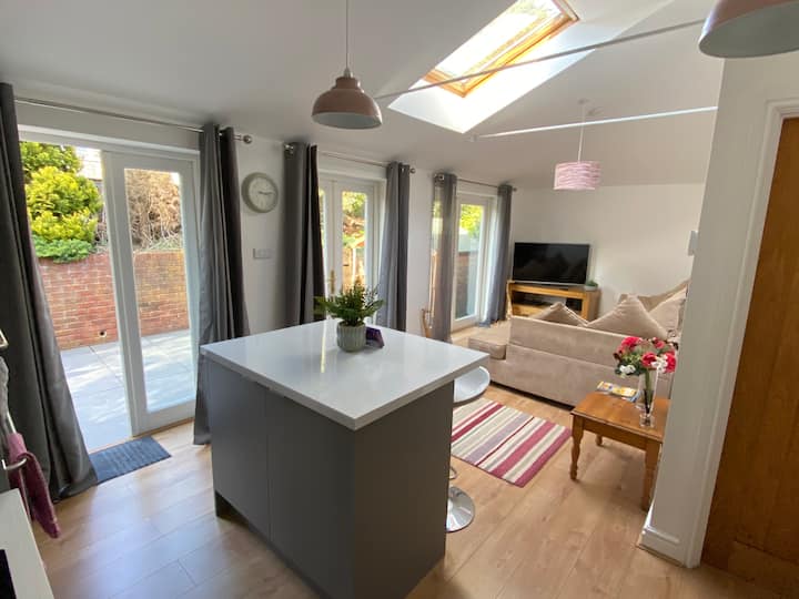 High Spec Annexe In Long Ashton Nr Bristol - Bristol