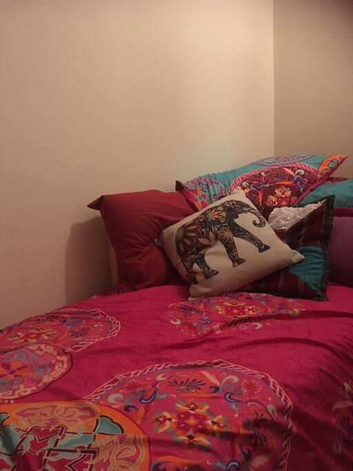 cosy single bed