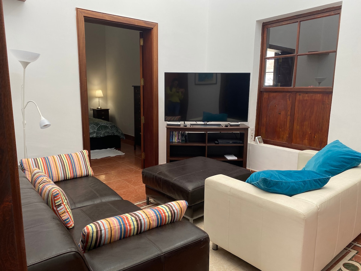 Top performing Airbnb: Casa en Guatiza: relax at your private pool! in Teguise