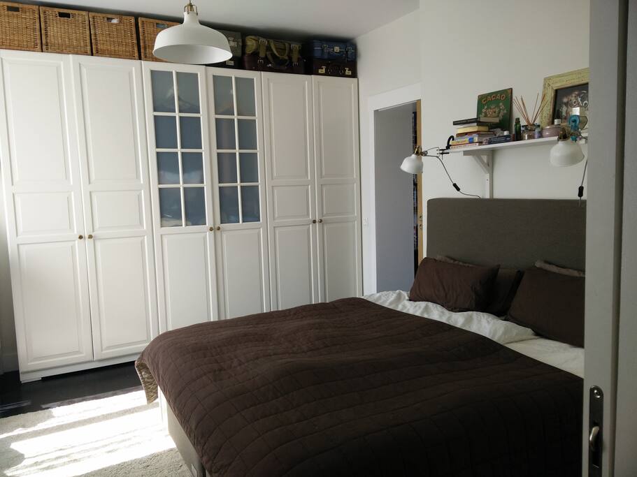 Bedroom with spacious bed