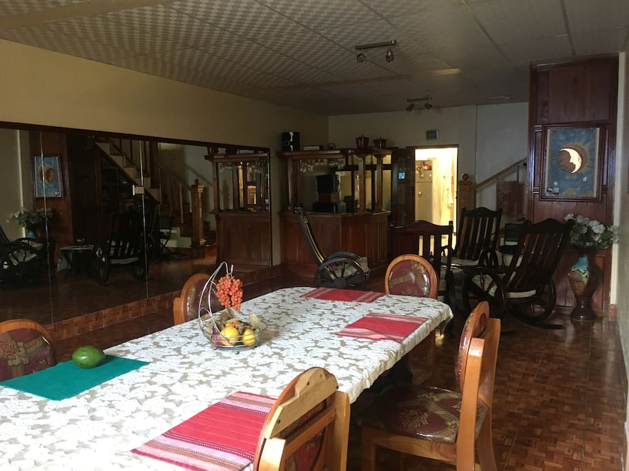 Dinning Room / Esszimmer / Commedor