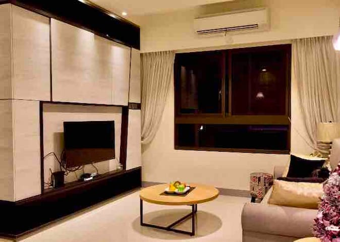 1-5人lazy/5分巨蛋MRT R14/左營高鐵/2分瑞豐夜市/漢神巨蛋/蓮池潭/機場直達/短租