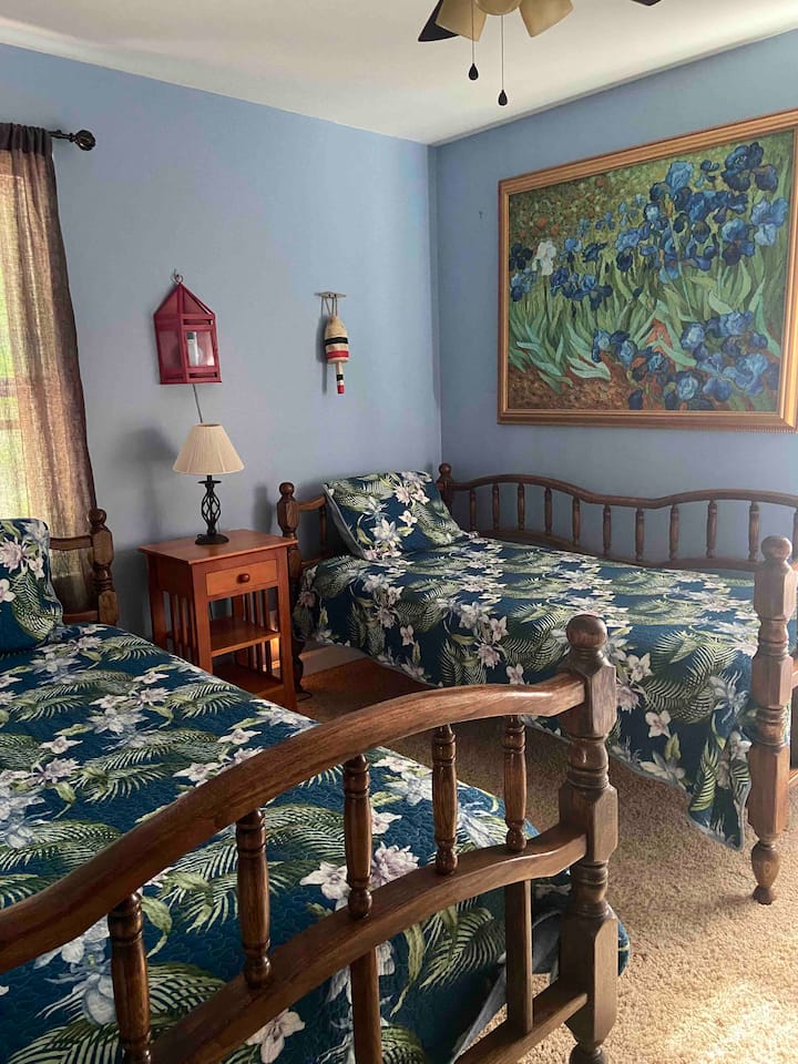 Chumba cha kulala #3, vitanda viwili x (magodoro mapya kabisa)