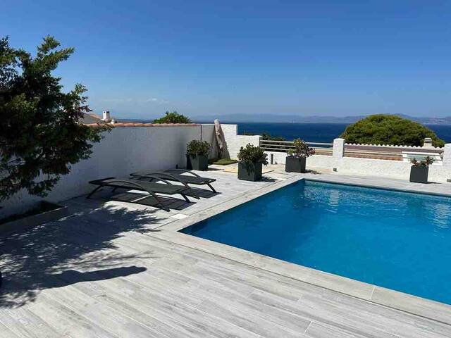 Villa Montgo see view