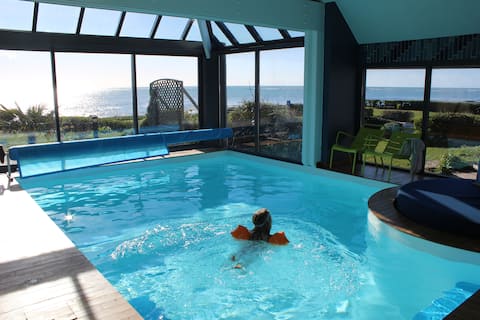 Villa, beautiful sea view, indoor pool