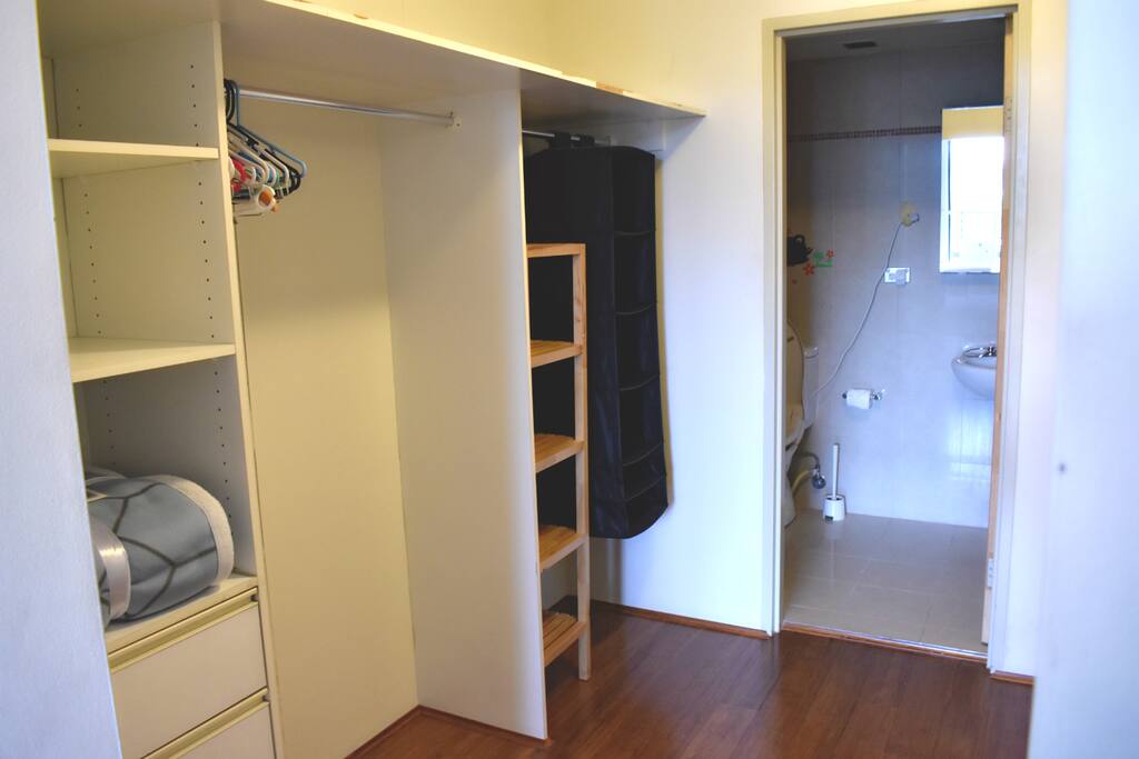 Ensuite