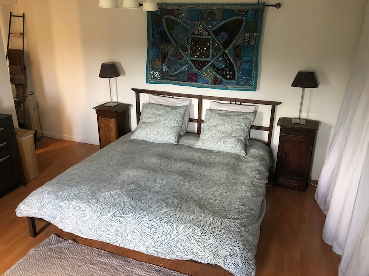 Hlavná spálňa,posteľ 180 x 200