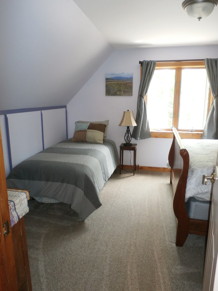 Chumba cha kulala cha ghorofa ya pili