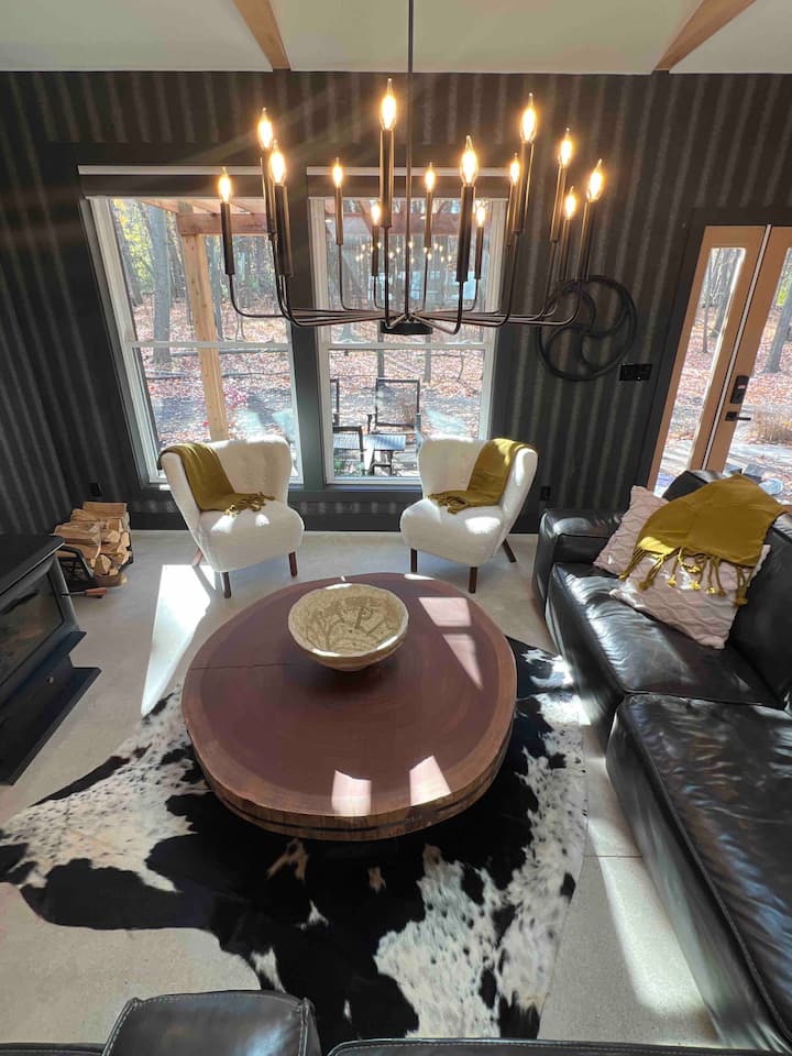 Feel great inviting friends here , professionaly designed for your vacation 