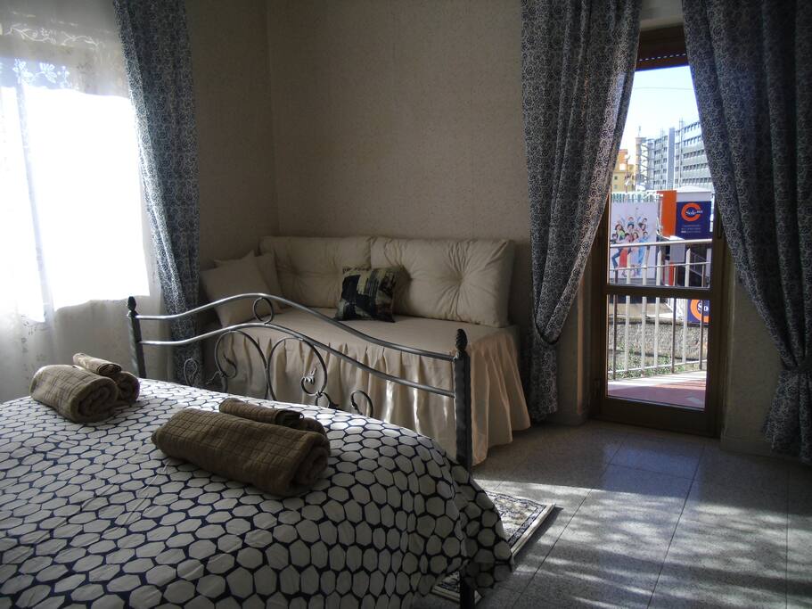 Gio bedroom