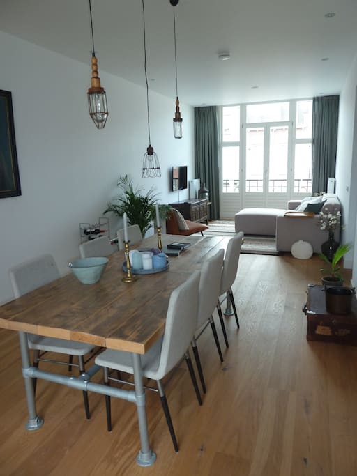 You will feel right at home in this great apartment!