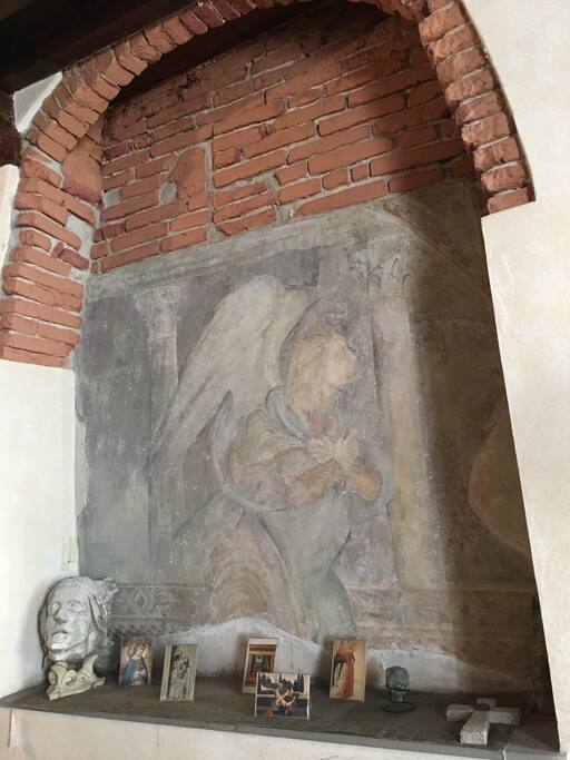 Angel fresco painting
