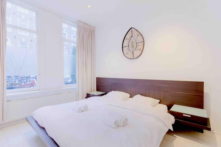 ห้องนอนใหญ่