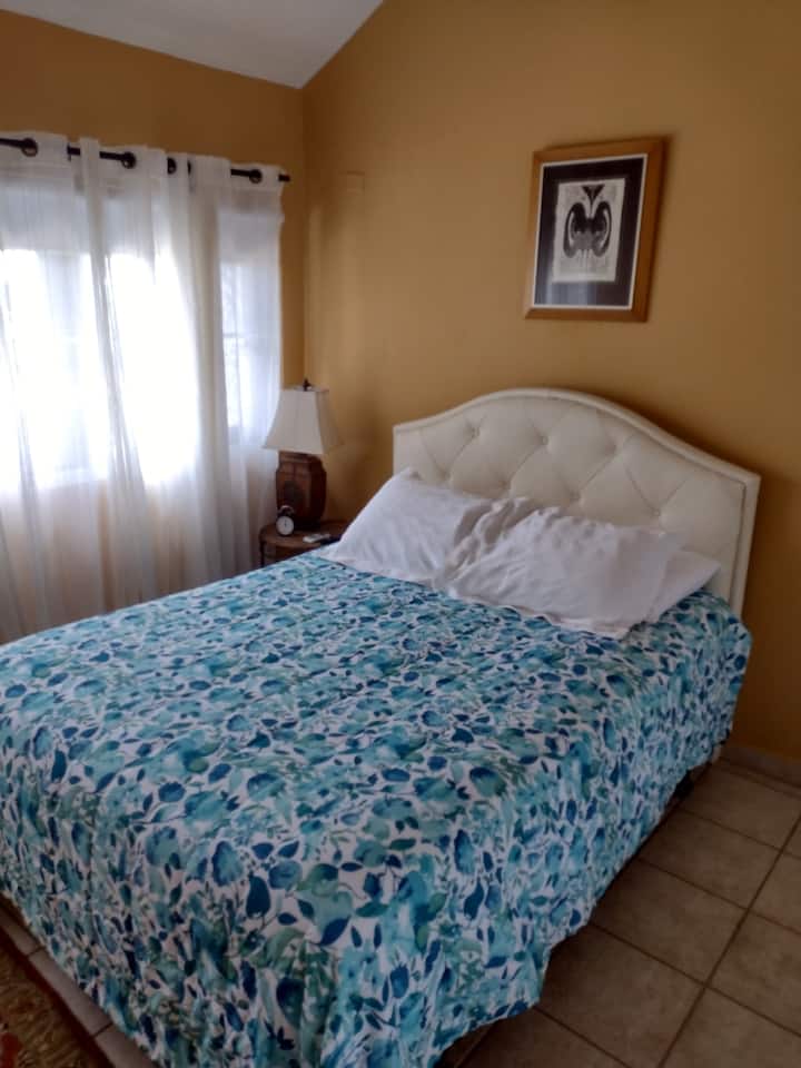 מיטה שלישית