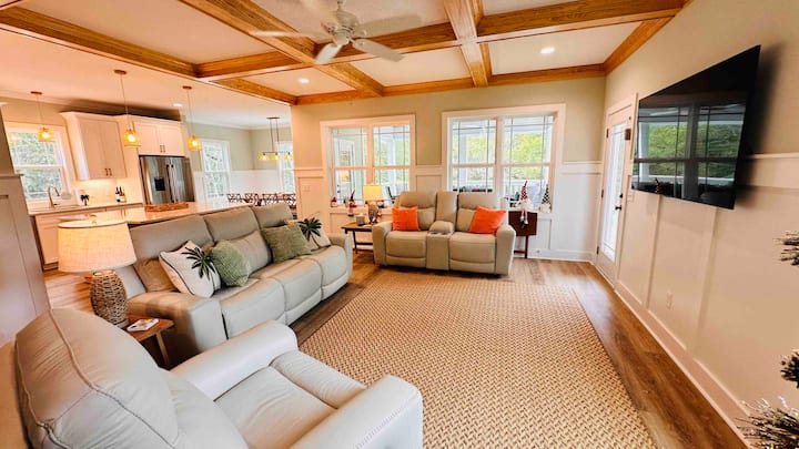 Hang Zen! This House Has It All! - Oak Island, NC