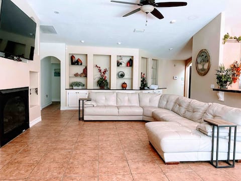 Successful Airbnb property: Luxury Mediterranean/Spanish Estate on Lake Sidney in Deltona