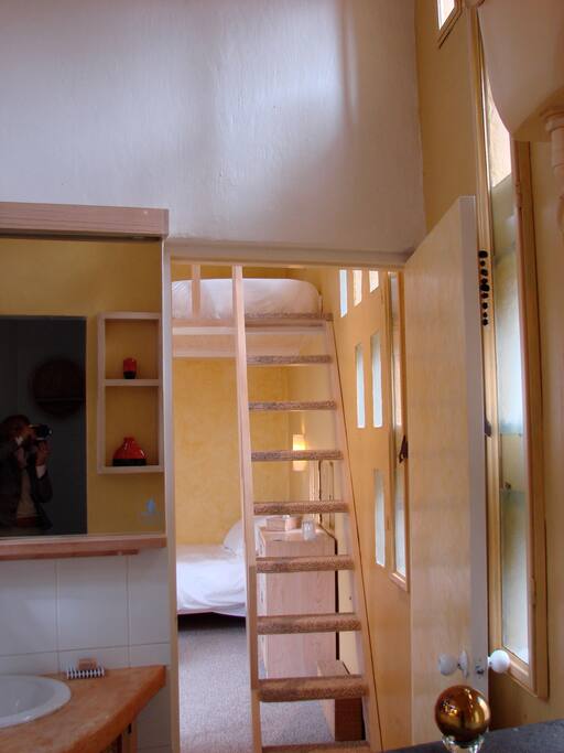 Dormitorio Mariposas vista desde el baño
